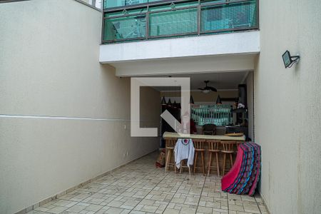 Casa à venda com 100m², 3 quartos e 2 vagasGaragem