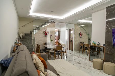 Casa à venda com 100m², 3 quartos e 2 vagasSala