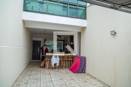 Casa à venda com 100m², 3 quartos e 2 vagasGaragem