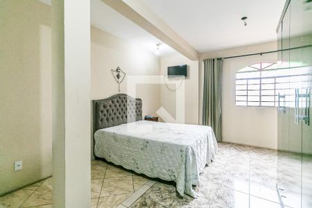 Casa à venda com 204m², 5 quartos e 3 vagasQuarto 2