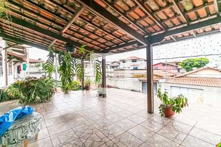 Casa à venda com 204m², 5 quartos e 3 vagasÁrea comum