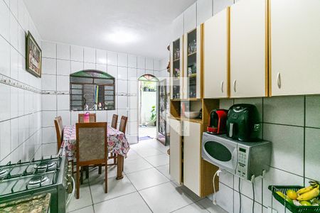 Casa à venda com 204m², 5 quartos e 3 vagasCozinha