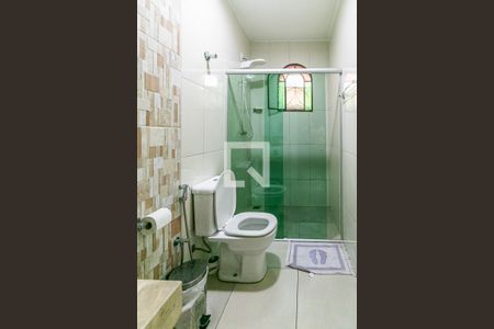 Casa à venda com 204m², 5 quartos e 3 vagasBanheiro 2