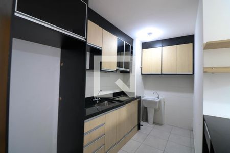 Sala/Cozinha de apartamento para alugar com 2 quartos, 34m² em Santo Amaro, São Paulo