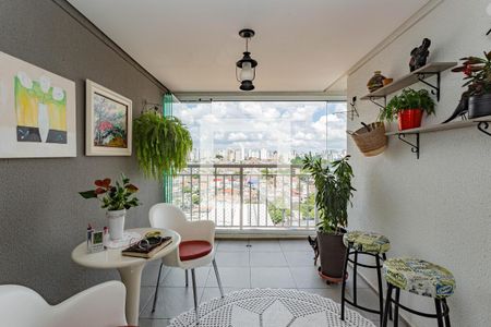 Apartamento para alugar com 67m², 2 quartos e 1 vagaVaranda