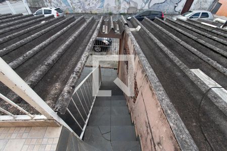 Casa para alugar com 50m², 2 quartos e 1 vaga Casa para alugar com 50m², 2 quartos e 1 vagaEscada