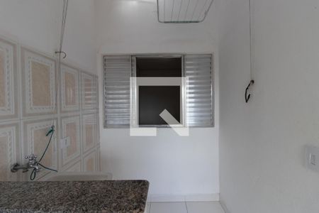 Casa para alugar com 50m², 2 quartos e 1 vaga Casa para alugar com 50m², 2 quartos e 1 vagaÁrea de Serviço
