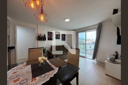 Sala de apartamento à venda com 2 quartos, 55m² em Recreio dos Bandeirantes, Rio de Janeiro