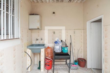 Casa à venda com 80m², 2 quartos e sem vagaQuintal e Área de Serviço 