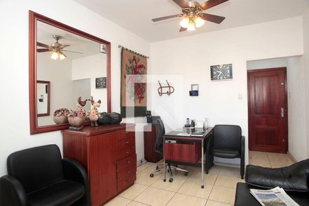 Sala de Estar de apartamento à venda com 3 quartos, 90m² em Centro Histórico, Porto Alegre
