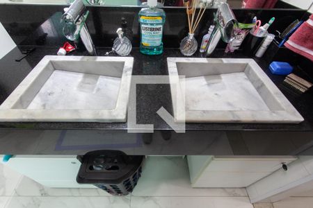 Casa à venda com 599m², 3 quartos e 10 vagasBanheiro da Suíte 1