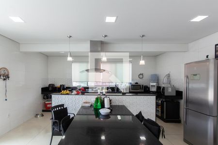 Casa à venda com 599m², 3 quartos e 10 vagasCozinha e Copa