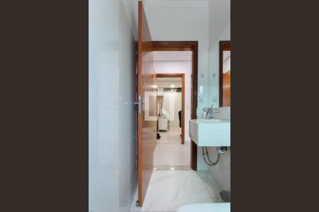 Casa à venda com 599m², 3 quartos e 10 vagasBanheiro da Suíte 2