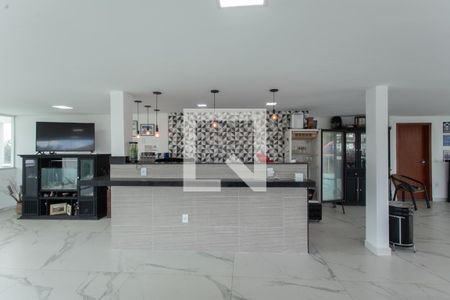 Casa à venda com 599m², 3 quartos e 10 vagasBar