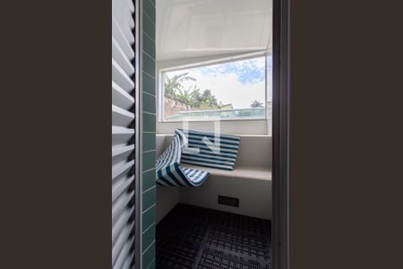 Casa à venda com 599m², 3 quartos e 10 vagasSauna - vapor