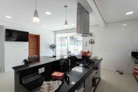 Casa à venda com 599m², 3 quartos e 10 vagasCozinha e Copa