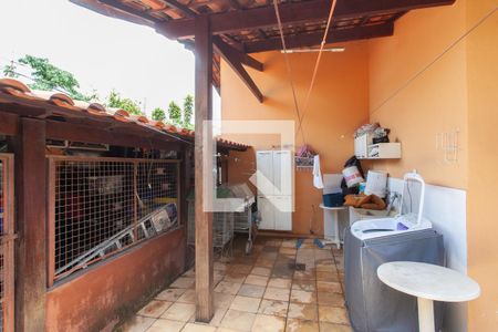 Casa à venda com 599m², 3 quartos e 10 vagasEdícula