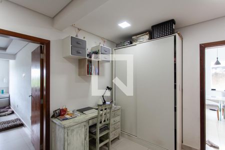 Sala íntima de casa à venda com 3 quartos, 599m² em Garças, Belo Horizonte