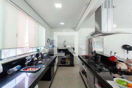 Casa à venda com 599m², 3 quartos e 10 vagasCozinha e Copa