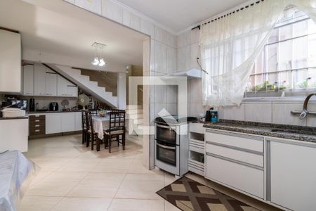 Casa à venda com 300m², 3 quartos e 3 vagasCozinha