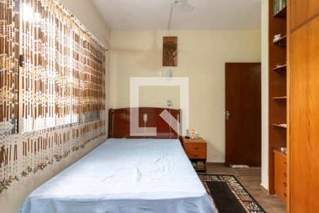 Casa à venda com 300m², 3 quartos e 3 vagasSuíte 2