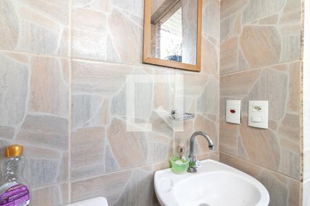 Casa à venda com 300m², 3 quartos e 3 vagasBanheiro 4