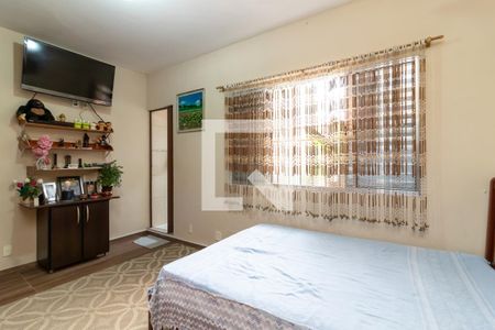 Casa à venda com 300m², 3 quartos e 3 vagasSuíte 2