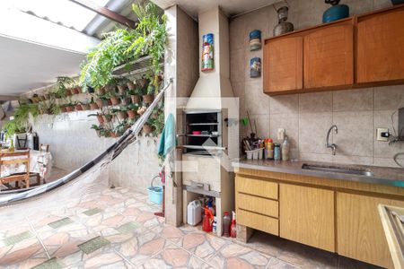 Casa à venda com 300m², 3 quartos e 3 vagasÁrea de Serviço e Lazer