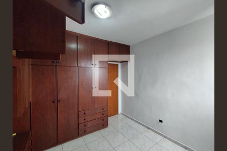 Quarto 2 de apartamento para alugar com 2 quartos, 50m² em Vila Vermelha, São Paulo