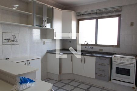 Apartamento à venda com 111m², 3 quartos e 2 vagas Apartamento à venda com 111m², 3 quartos e 2 vagasCOZINHA