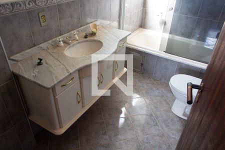 Apartamento à venda com 111m², 3 quartos e 2 vagas Apartamento à venda com 111m², 3 quartos e 2 vagasBANHEIRO DA SUITE