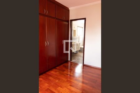 Apartamento à venda com 111m², 3 quartos e 2 vagas Apartamento à venda com 111m², 3 quartos e 2 vagasSUITE