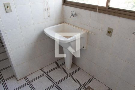 Apartamento à venda com 111m², 3 quartos e 2 vagas Apartamento à venda com 111m², 3 quartos e 2 vagasÁREA DE SERVIÇO