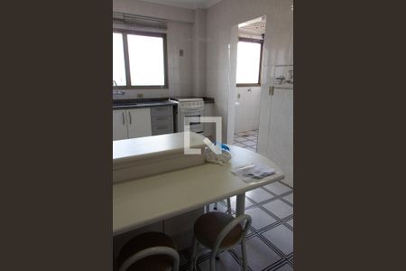 Apartamento à venda com 111m², 3 quartos e 2 vagas Apartamento à venda com 111m², 3 quartos e 2 vagasCOZINHA