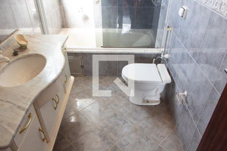 Apartamento à venda com 111m², 3 quartos e 2 vagas Apartamento à venda com 111m², 3 quartos e 2 vagasBANHEIRO DA SUITE