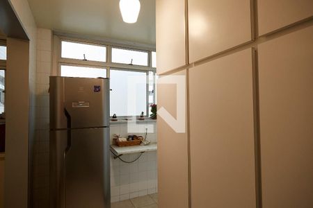 Apartamento à venda com 120m², 3 quartos e 2 vagas Apartamento à venda com 120m², 3 quartos e 2 vagasLavanderia