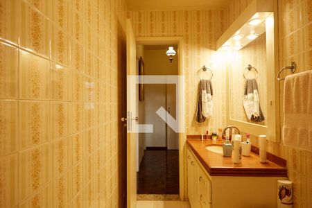 Apartamento à venda com 120m², 3 quartos e 2 vagas Apartamento à venda com 120m², 3 quartos e 2 vagasBanheiro Social