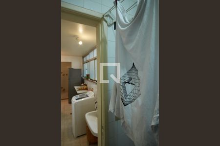 Apartamento à venda com 120m², 3 quartos e 2 vagas Apartamento à venda com 120m², 3 quartos e 2 vagasBanheiro de Serviço