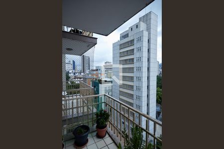 Sacada/Sala de apartamento à venda com 3 quartos, 120m² em São Pedro, Belo Horizonte