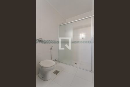 Casa à venda com 221m², 4 quartos e 3 vagas Casa à venda com 221m², 4 quartos e 3 vagasSuíte