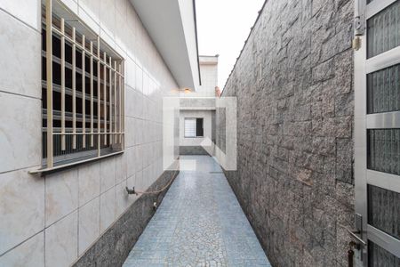 Casa à venda com 363m², 4 quartos e 3 vagas Casa à venda com 363m², 4 quartos e 3 vagasCorredor