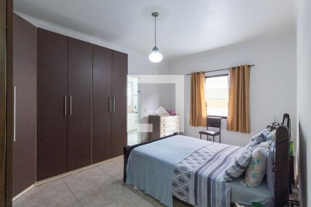 Casa à venda com 363m², 4 quartos e 3 vagas Casa à venda com 363m², 4 quartos e 3 vagasQuarto Suíte