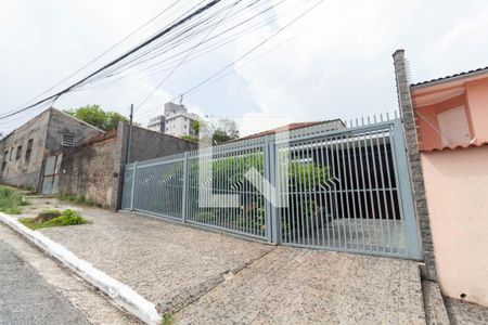 Casa à venda com 363m², 4 quartos e 3 vagas Casa à venda com 363m², 4 quartos e 3 vagasFachada