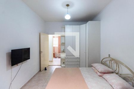 Casa à venda com 363m², 4 quartos e 3 vagas Casa à venda com 363m², 4 quartos e 3 vagasQuarto 2