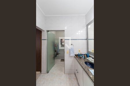 Casa à venda com 363m², 4 quartos e 3 vagas Casa à venda com 363m², 4 quartos e 3 vagasBanheiro da Suíte