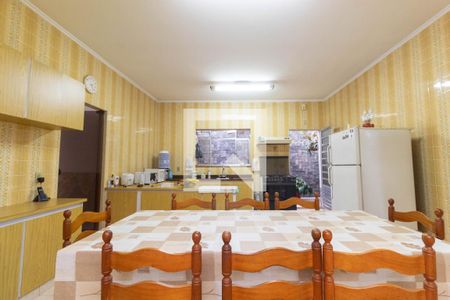 Casa à venda com 363m², 4 quartos e 3 vagas Casa à venda com 363m², 4 quartos e 3 vagasCozinha