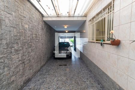 Casa à venda com 363m², 4 quartos e 3 vagas Casa à venda com 363m², 4 quartos e 3 vagasGaragem