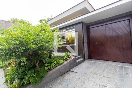 Casa à venda com 363m², 4 quartos e 3 vagas Casa à venda com 363m², 4 quartos e 3 vagasGaragem