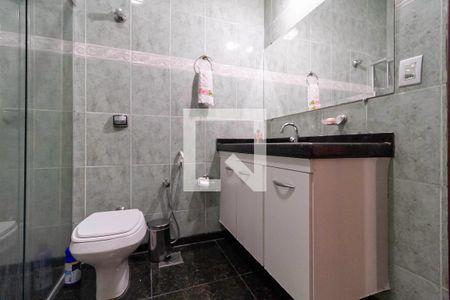 Casa à venda com 257m², 4 quartos e 4 vagasBanheiro social