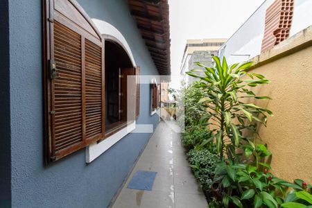 Casa à venda com 257m², 4 quartos e 4 vagasCorredor